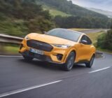 Car colors: how to create a futuristic image and how to create a luxurious image?