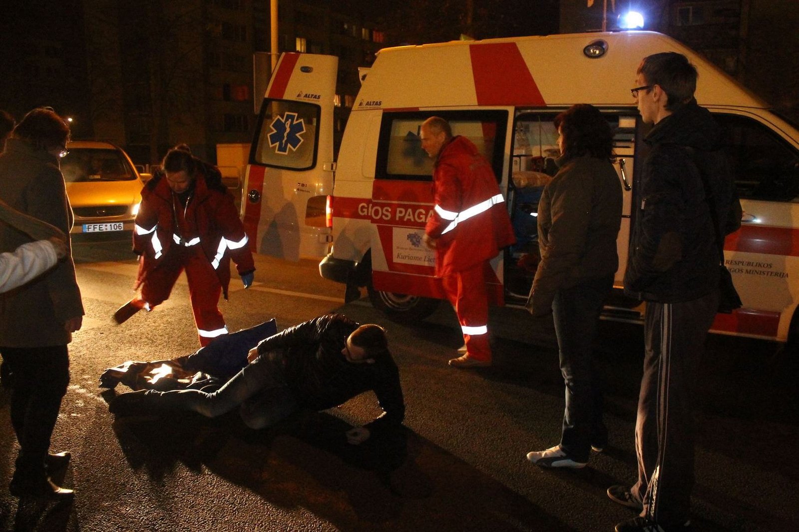 Actions to take after witnessing a road accident