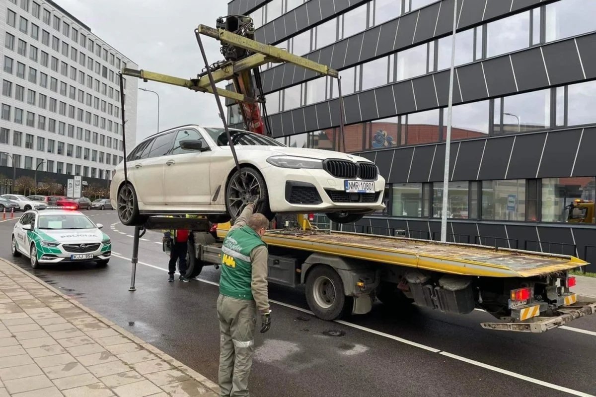 Cars dangerously abandoned by offenders can be towed