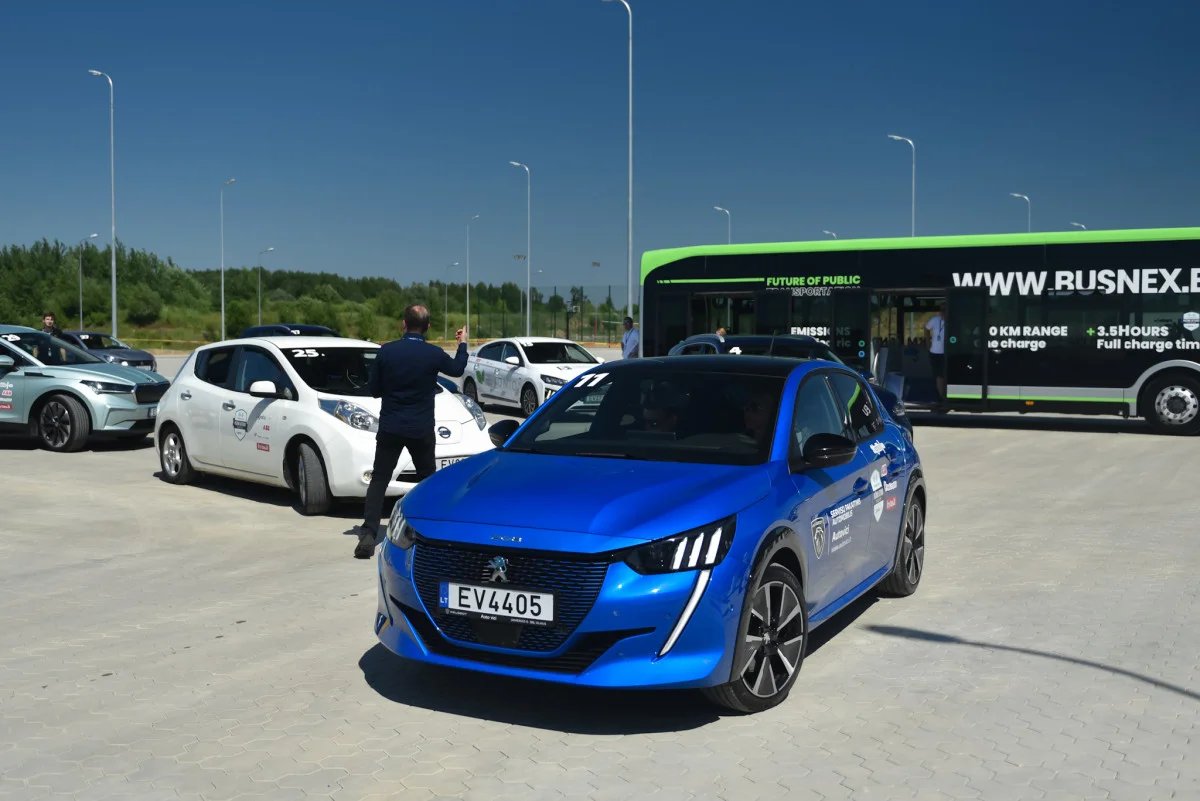 Lithuania’s Guinness World Record of 507 electric cars in one