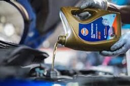 Engine oil viscosity: the risks everyone should know