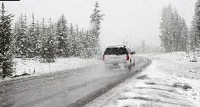 Features of driving on a slippery road - enginegeek.online
