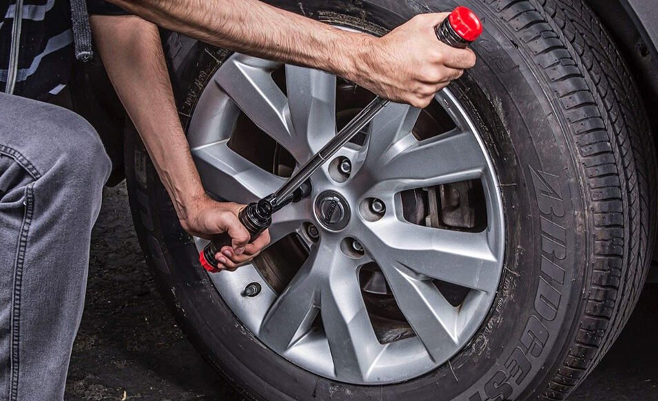 How to safely change car tires during quarantine?