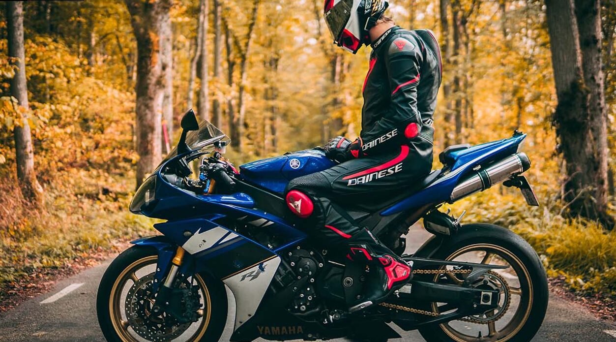 The top 5 of the best motorcycle schools in Paris